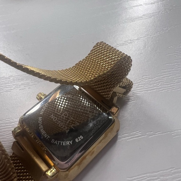 never worn - Picture 2 of 2